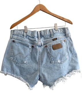 Wrangler 100% Cotton Denim Cutoff Shorts Size 31 Vintage Style Jean Shorts